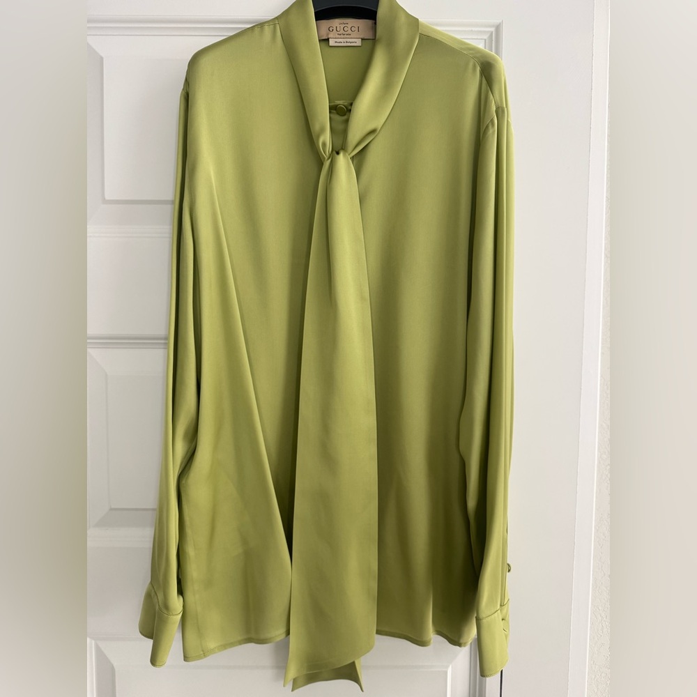 Gucci silk shirt in women